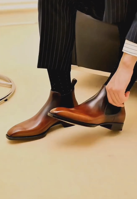 Men's Gradient Leather Chelsea Boots