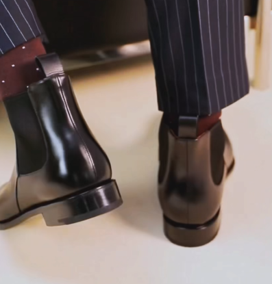 Men's Hand-Polished Black Chelsea Boots