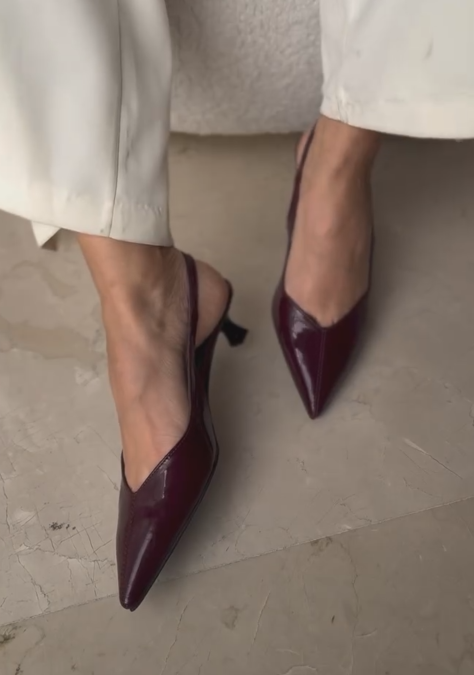 Ladies' Sculptural V-Cut Backless Stiletto Pumps