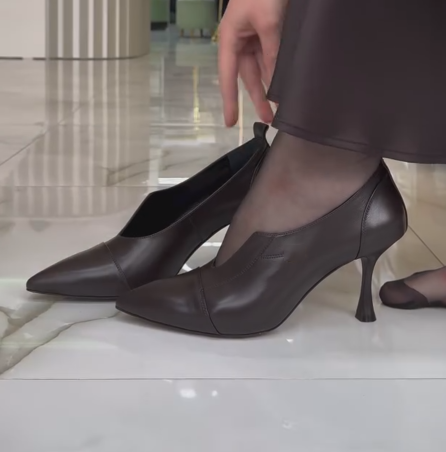 Ladies' Leather Pointed-Toe Sculptural Heel Pumps