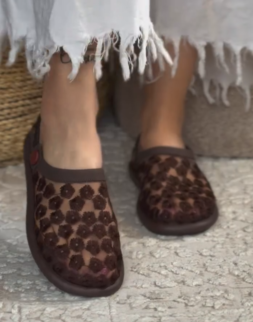 Ladies' Breathable Floral Mesh Convertible Backless Loafers