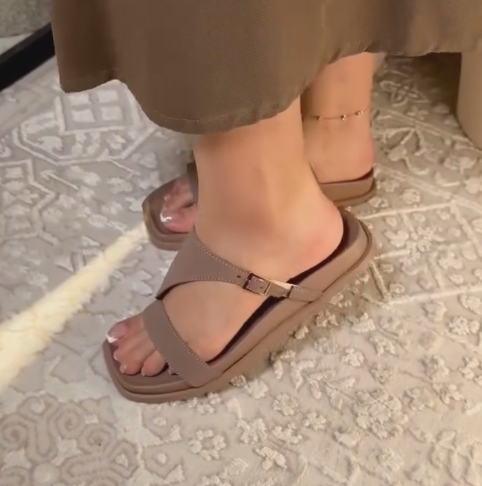 Ladies' Crisscross Strap Adjustable Buckle Square-Toe Platform Slide Sandal