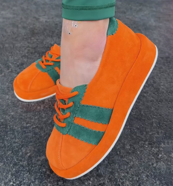 Women's Retro Color-Block Lace-Up Soft Sole Walking Shoes