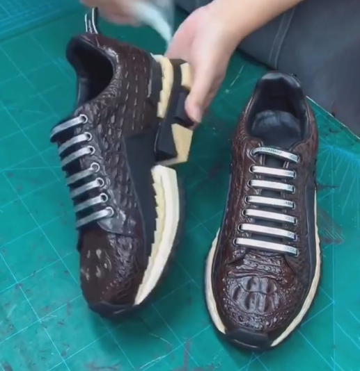 Men's Luxury Handcrafted Retro Casual Sneakers