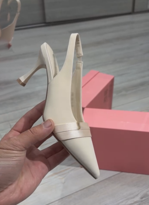 Women's Pointed Toe Slingback Kitten Heel Pumps