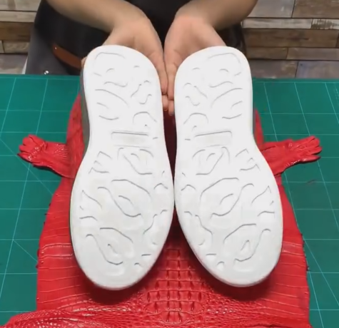 Men's Handmade Red Crocodile-Embossed Leather Sneakers