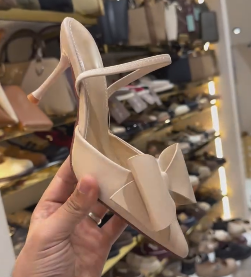 Ladies' Oversized Bow Pointed-Toe Slingback Heels