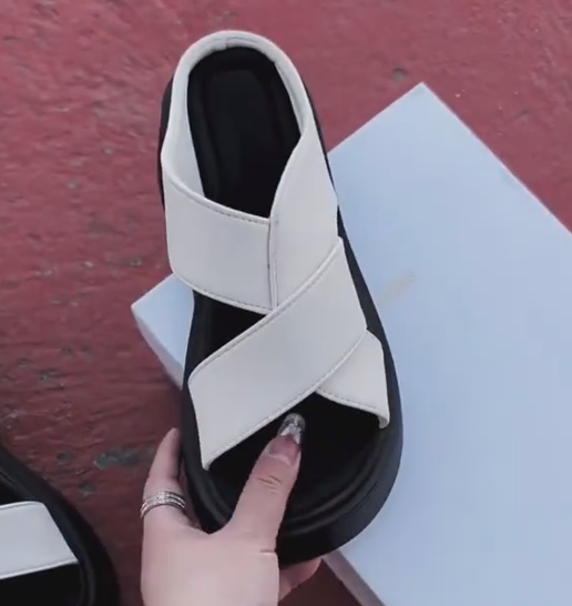 Ladies' Casual Chunky Sole Open-Toe Slides