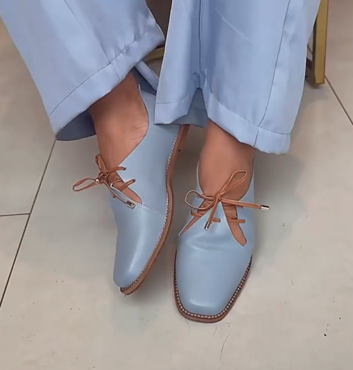Ladies' Square-Toe Lace-Up Leather Flats