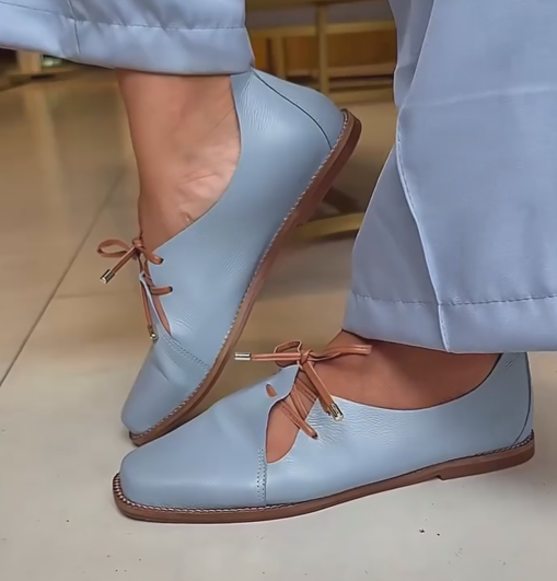 Ladies' Square-Toe Lace-Up Leather Flats