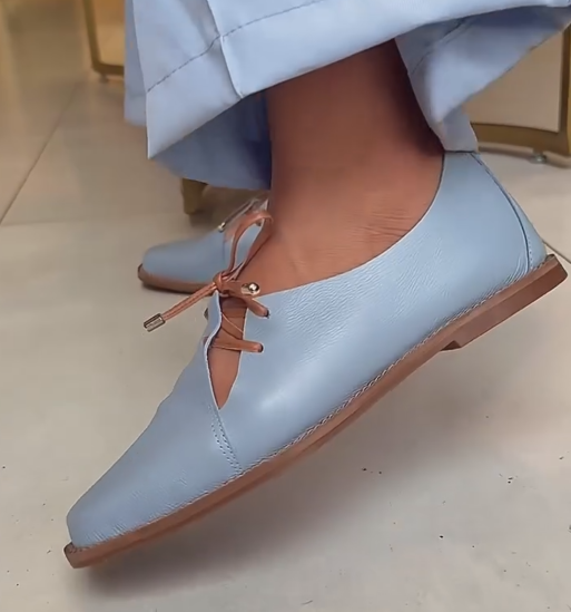Ladies' Square-Toe Lace-Up Leather Flats