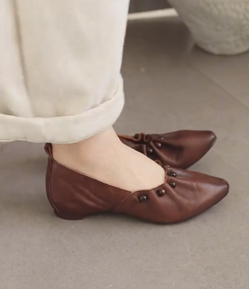 Vintage-Inspired Beaded Pointed Toe Leather Flats