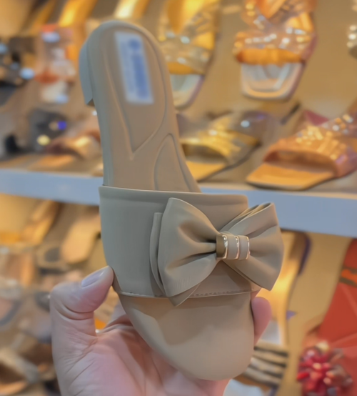 Ladies Bow Accent Slide Sandals