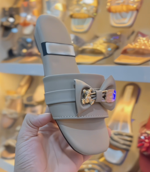 Ladies Teddy Bear Bow Accent Slide Sandals