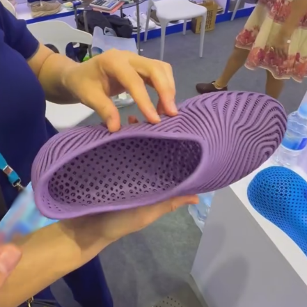 3D Printed Wave-Pattern Breathable Slip-On Sneakers