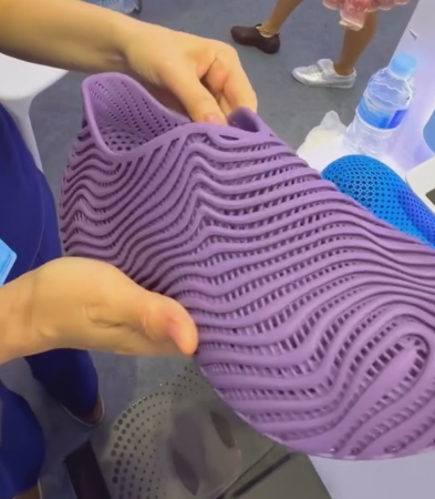 3D Printed Wave-Pattern Breathable Slip-On Sneakers