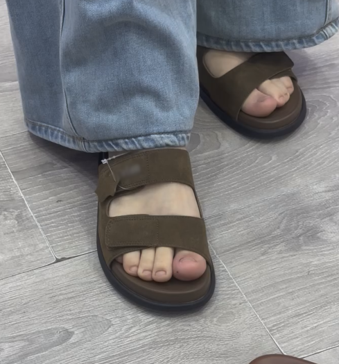 Ladies Adjustable Dual Strap Suede Slide Sandals