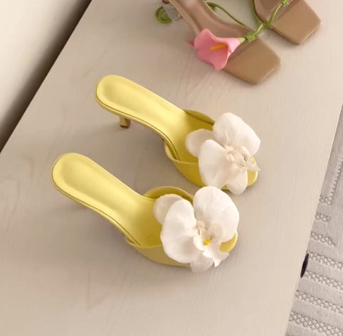 Women's Floral Appliqué Stiletto Heel Mule Sandals