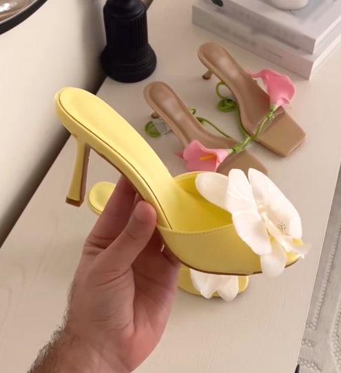 Women's Floral Appliqué Stiletto Heel Mule Sandals