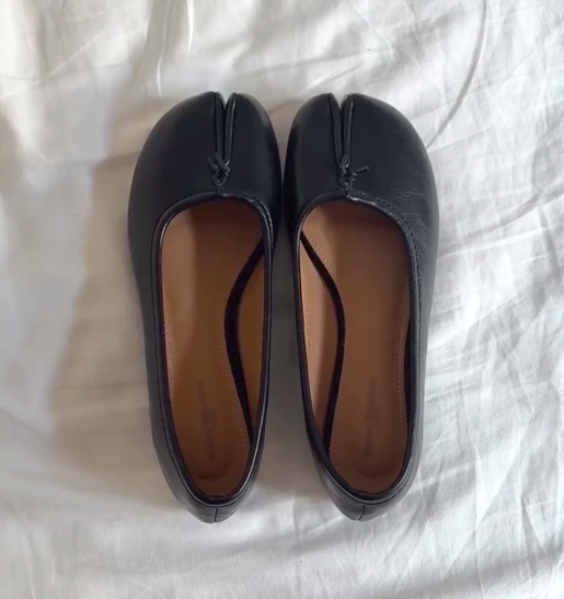 Genuine Leather Split-Toe Tabby Flat Ballerina Shoes