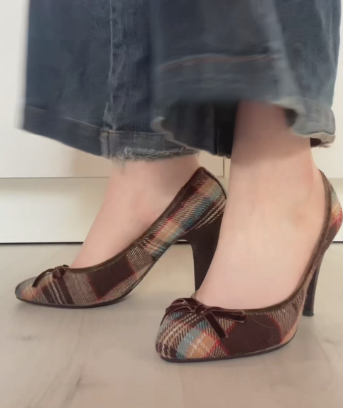 Vintage Plaid Wool Bow Heels Round Toe Block Heel Pumps