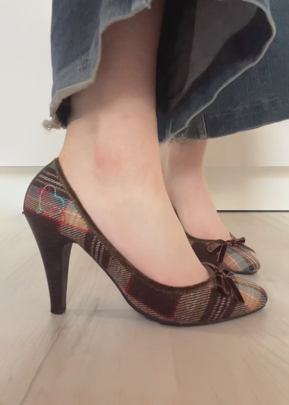 Vintage Plaid Wool Bow Heels Round Toe Block Heel Pumps