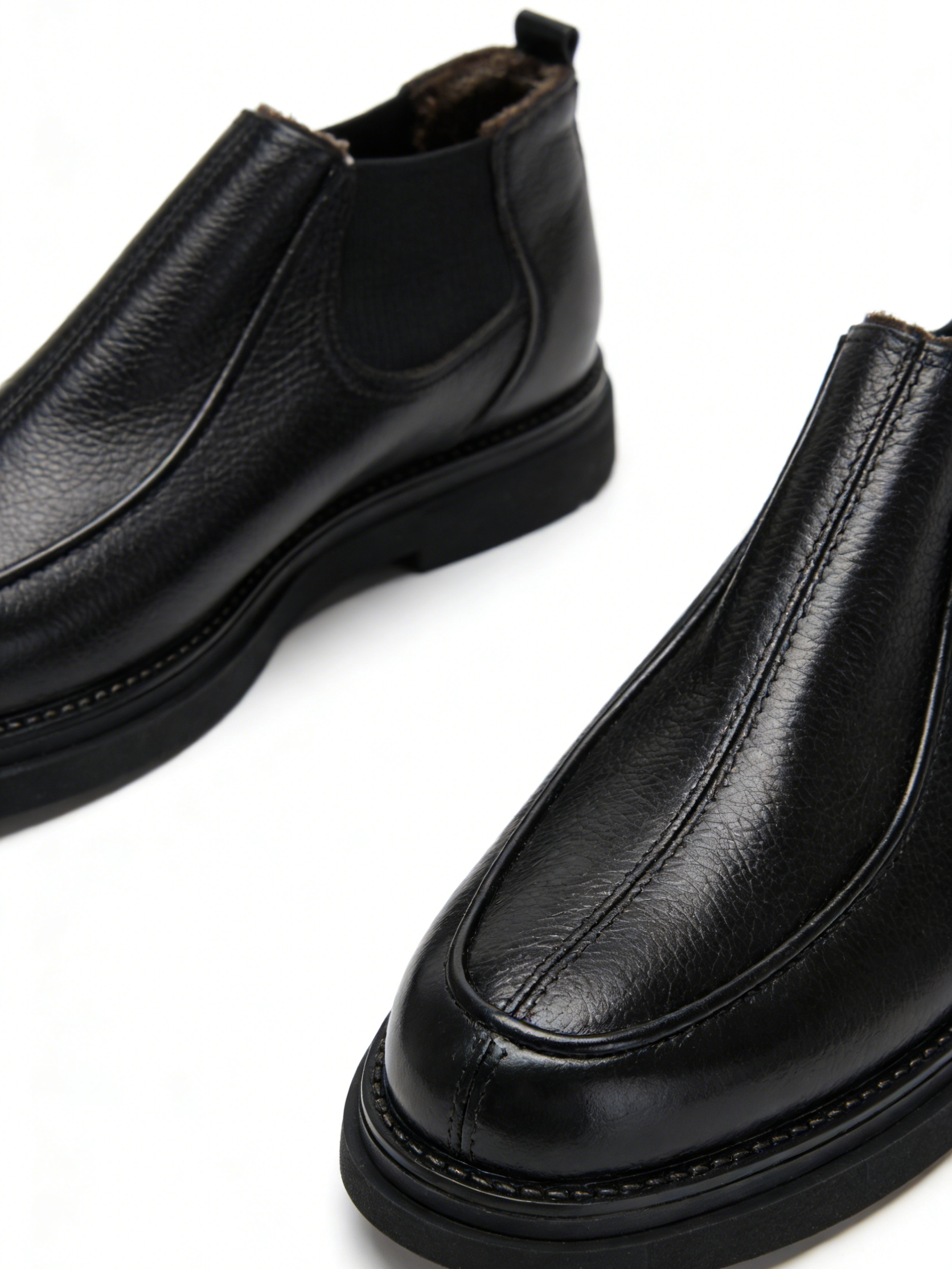 Fleece-Lined Leather Chelsea Boots