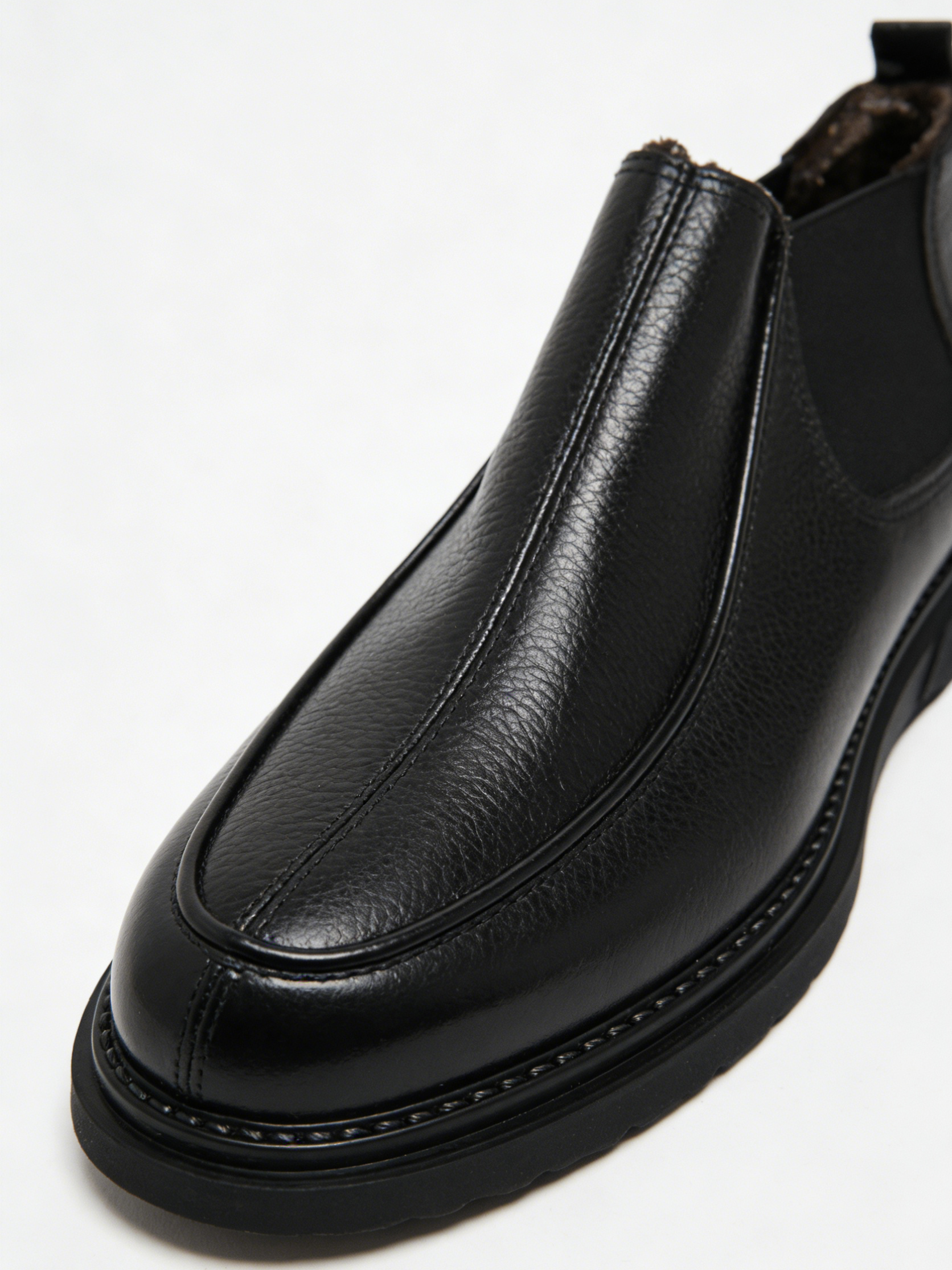 Fleece-Lined Leather Chelsea Boots