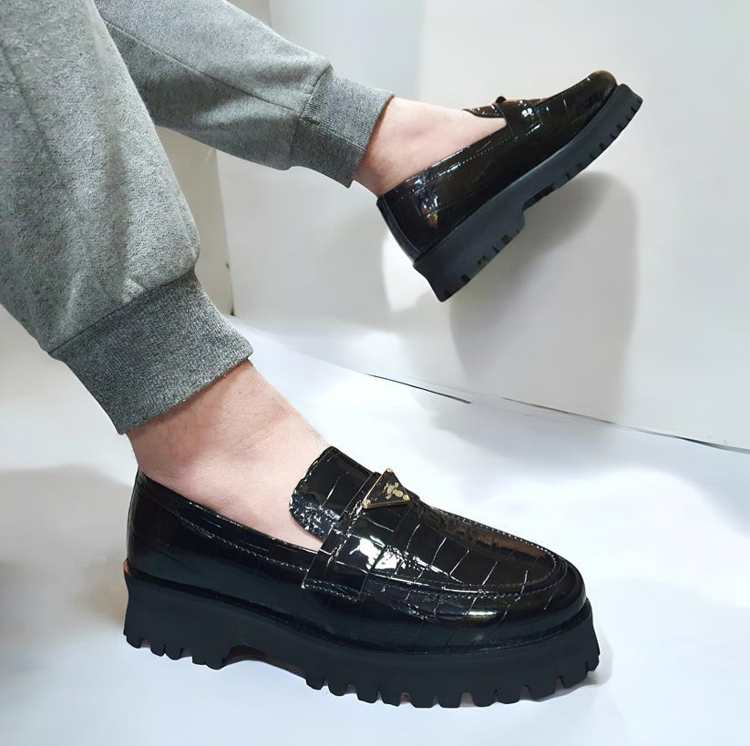 Triangular Metal Bit Chunky Lug Sole Shoes