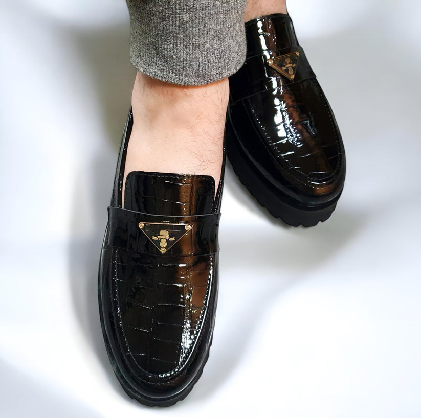 Triangular Metal Bit Chunky Lug Sole Shoes