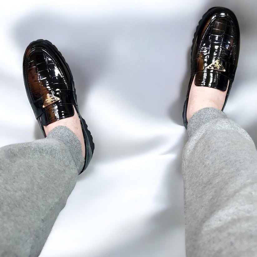 Triangular Metal Bit Chunky Lug Sole Shoes