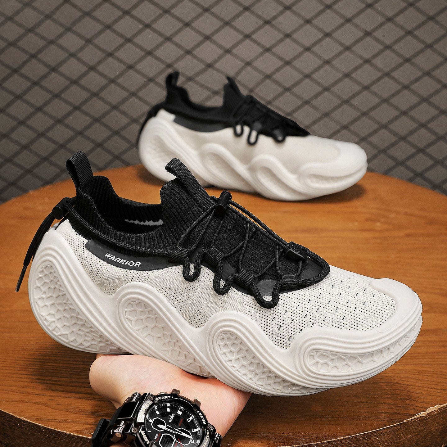 Men's Breathable Mesh Casual Sports Shoes