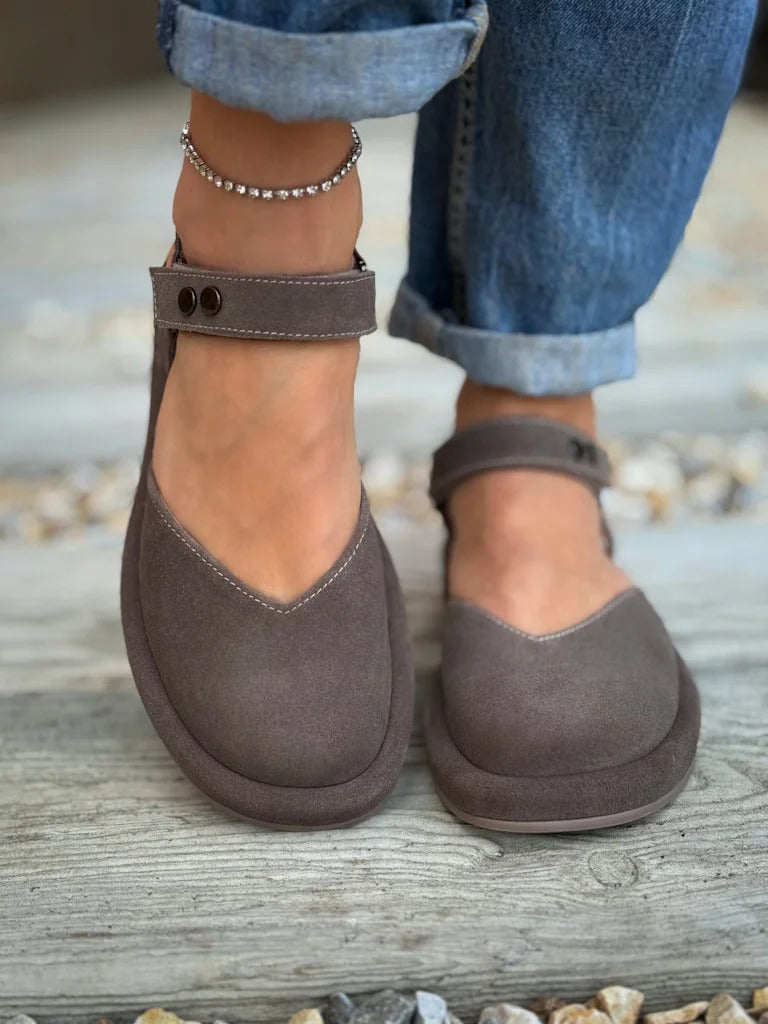 Ladies' Casual Retro V-Cut Wedge Sole Mary Jane Flats