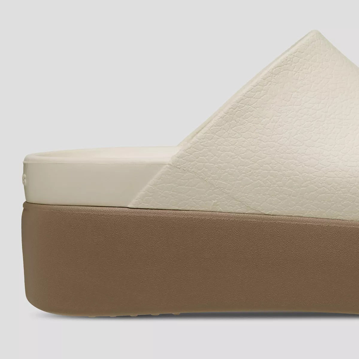Ladies Platform Closed-Toe Mule Clogs