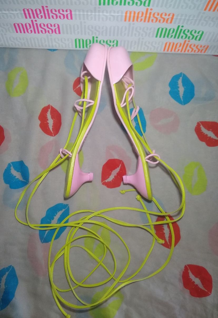 Color Block Round-Toe Lace-Up Kitten Heel Sandals