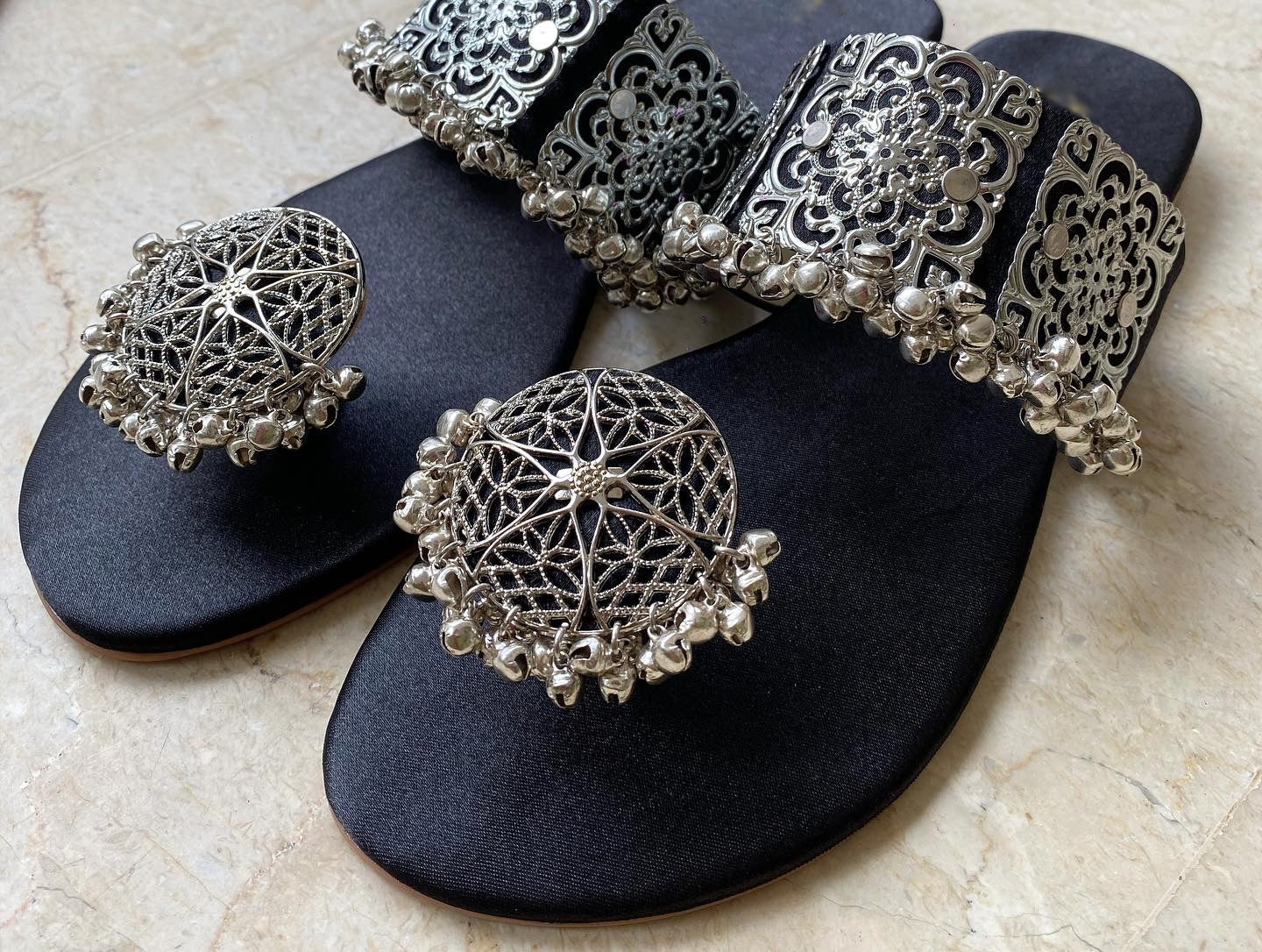 Ladies Ethnic Metal Embellished Toe Ring Slide Sandals