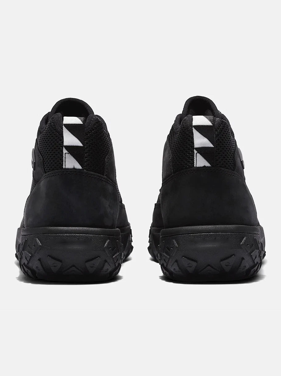 Lightweight All-Black Lace-Up Outdoor Sneakers