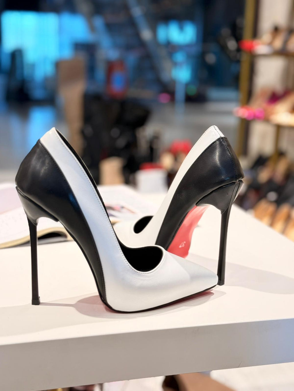 Ladies' Black-White Color Block Stiletto Pumps