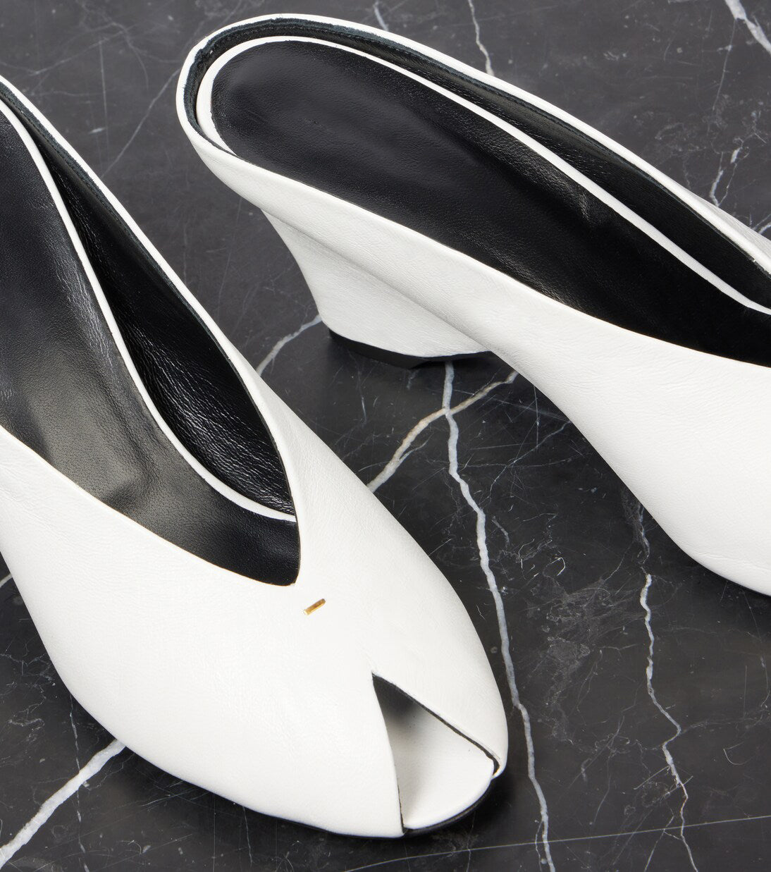 Ladies' Minimalist Sculptural Heel Peep-Toe Sandals